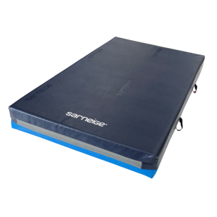 Matelas de chute Monobloc bleu 4m x 2m x 20cm Sarneige G704/GM2 Educ' Loisirs